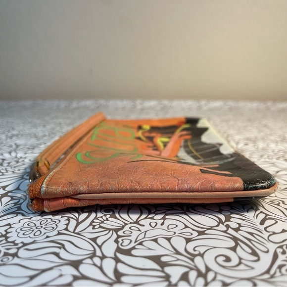 Creative Royalty for Marc Jacobs Orange wristlet - Picture 2 of 9